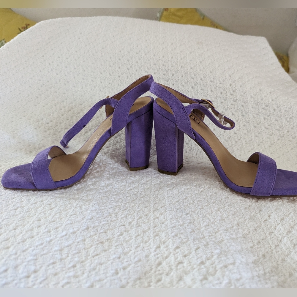 Chunky purple heels - Picture 3 of 8